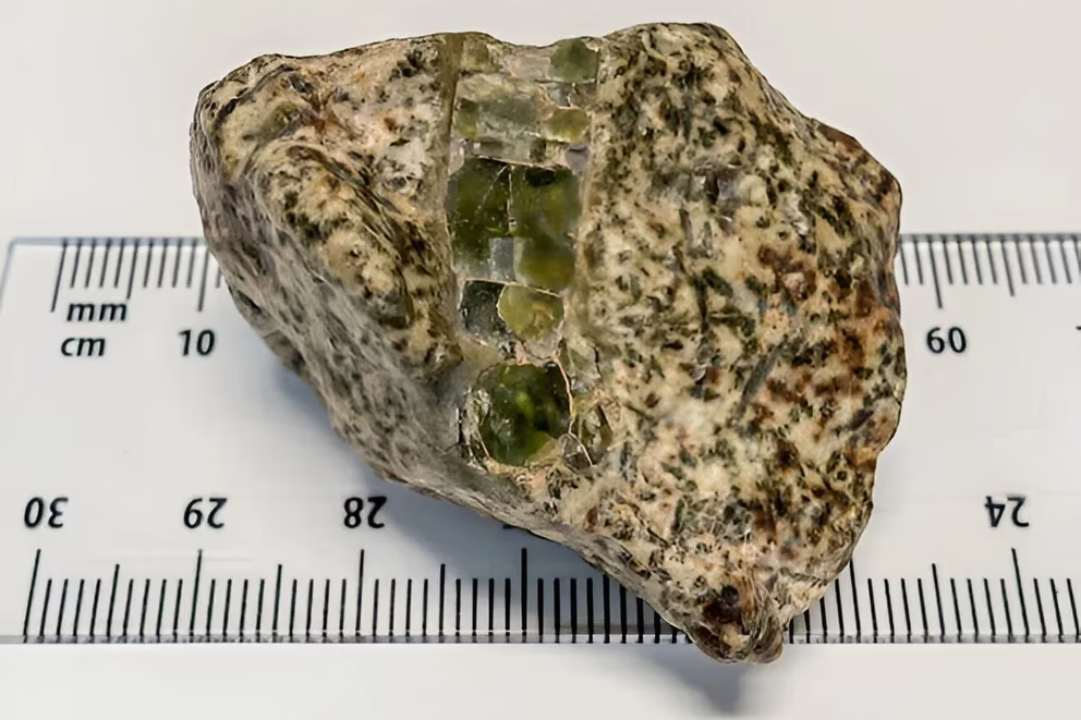 Una roca espacial de 4.500 millones de años podría revolucionar las creencias sobre el sistema solar