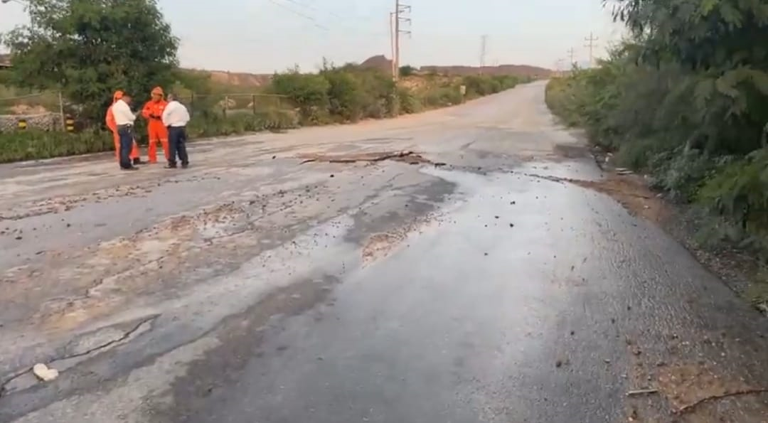 Analizan pavimentación hidráulica en la Puerta 4