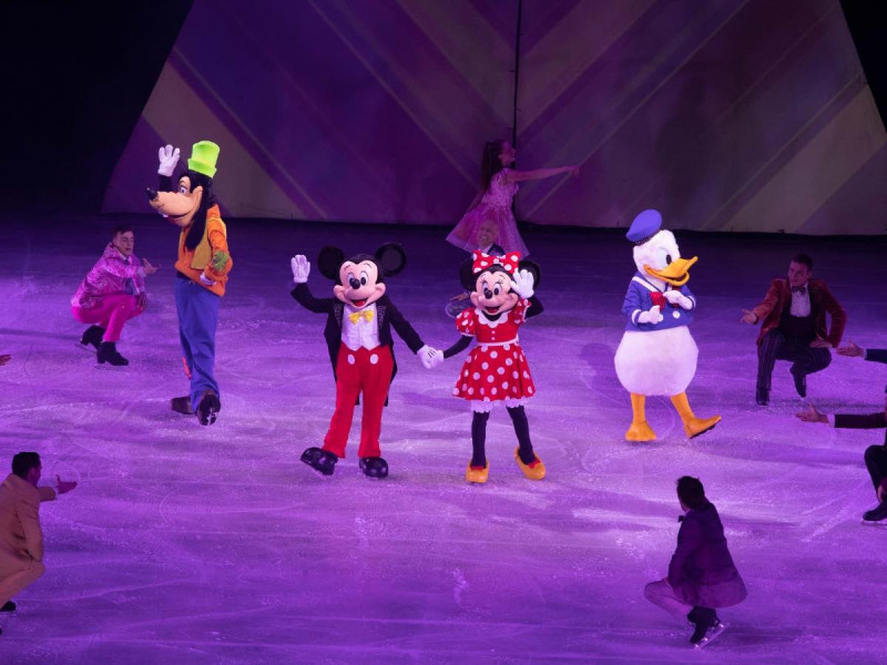 ¿Quieres llevar a tus peques a Disney? Como tramitar el pasaporte para menores de edad