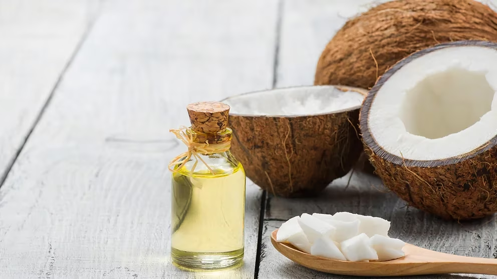 Aceite de coco: mitos y verdades sobre sus usos medicinales