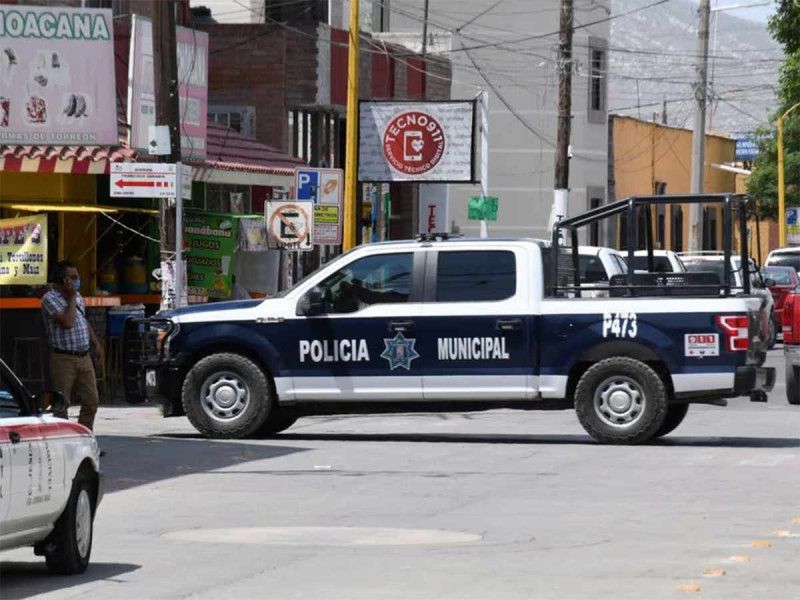 Mata alumno a intendente
