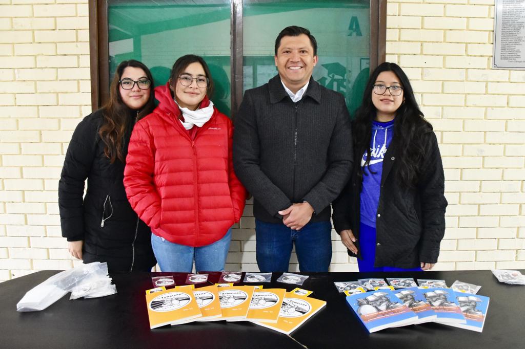 CBTA 22 PRESENTA LIBRO LA TAMALERA