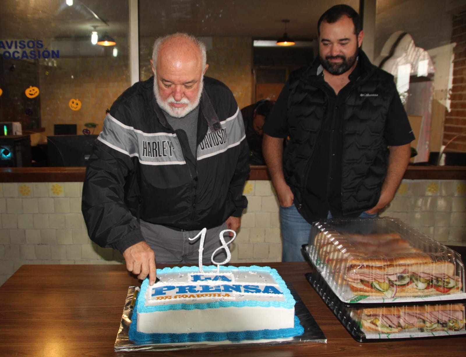 Celebra 18 aniversario equipo de LA PRENSA