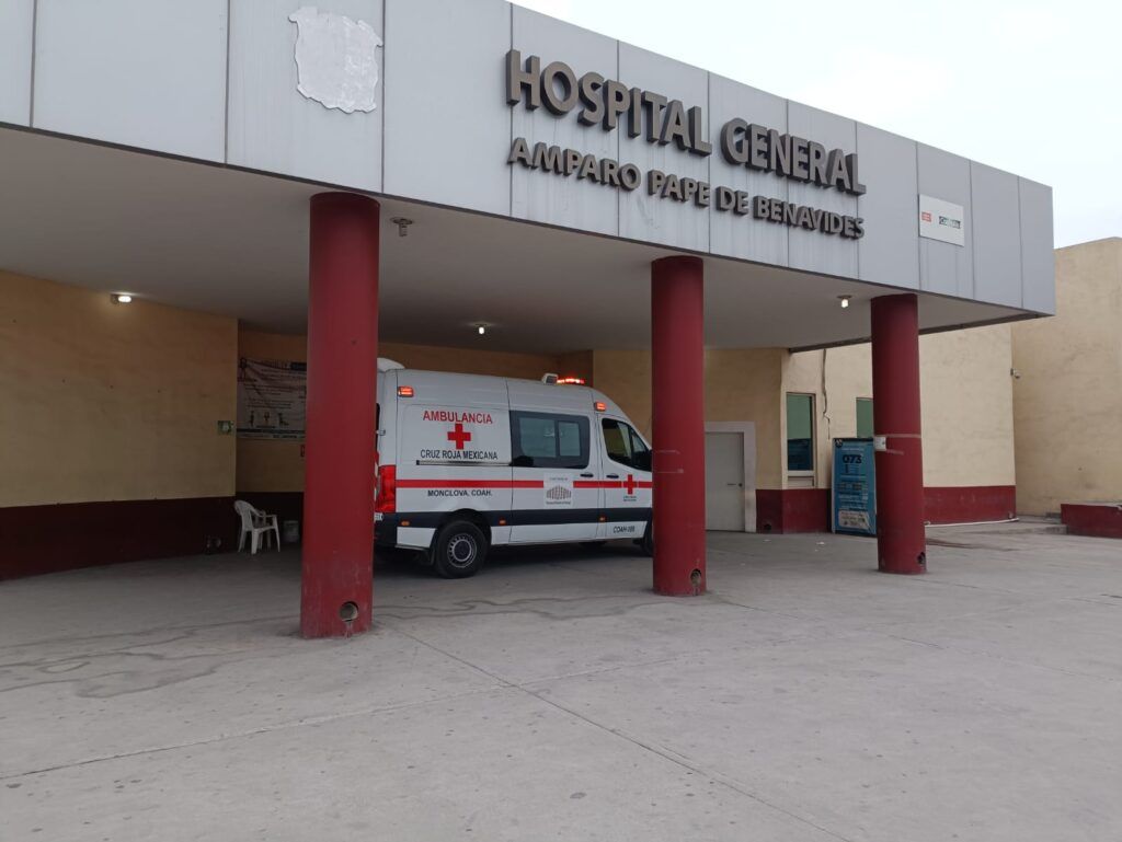 Hunde ojo de vecino de certero puñetazo
