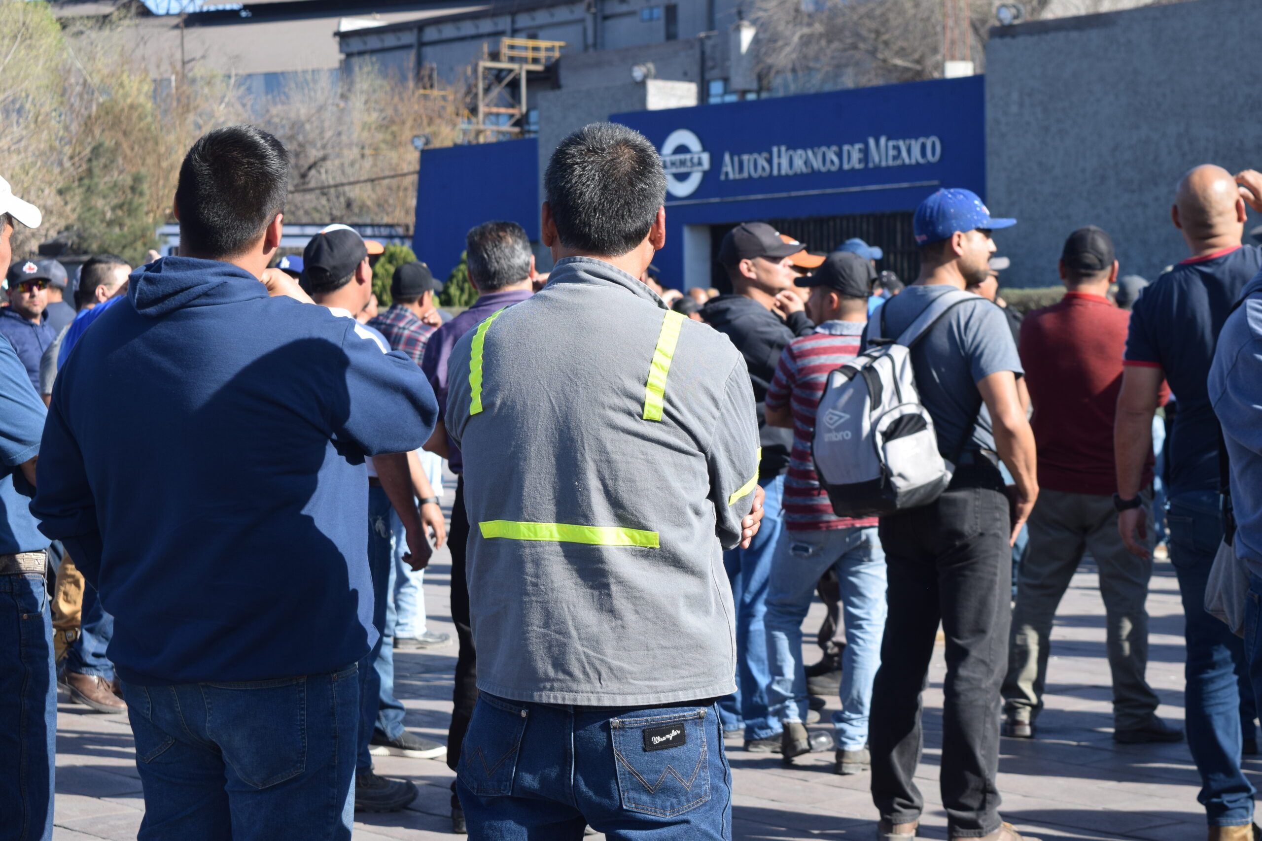 Ganan juicios laborales 98 ex obreros a AHMSA