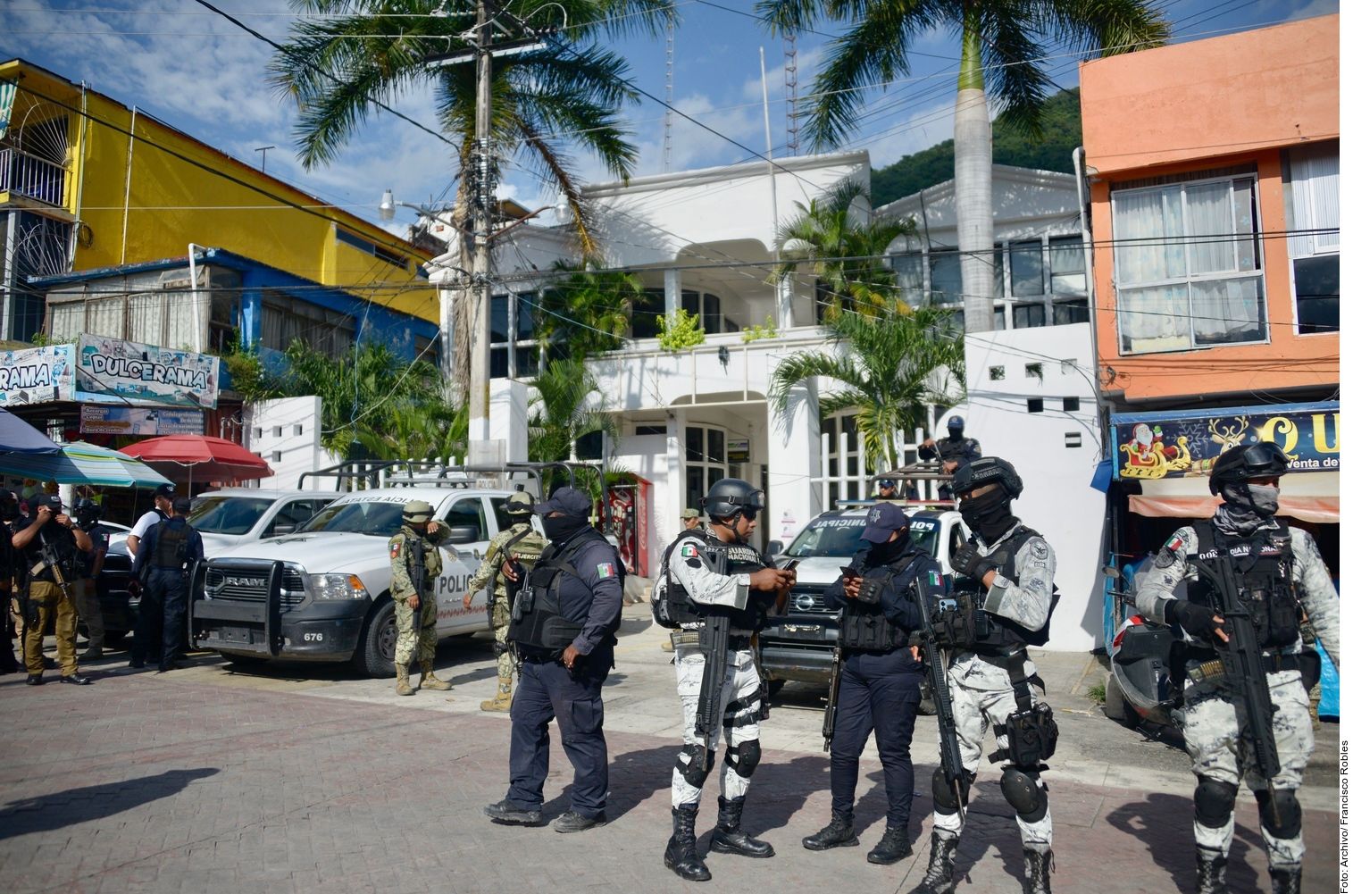 Asalta a militares de GN comando en Michoacán