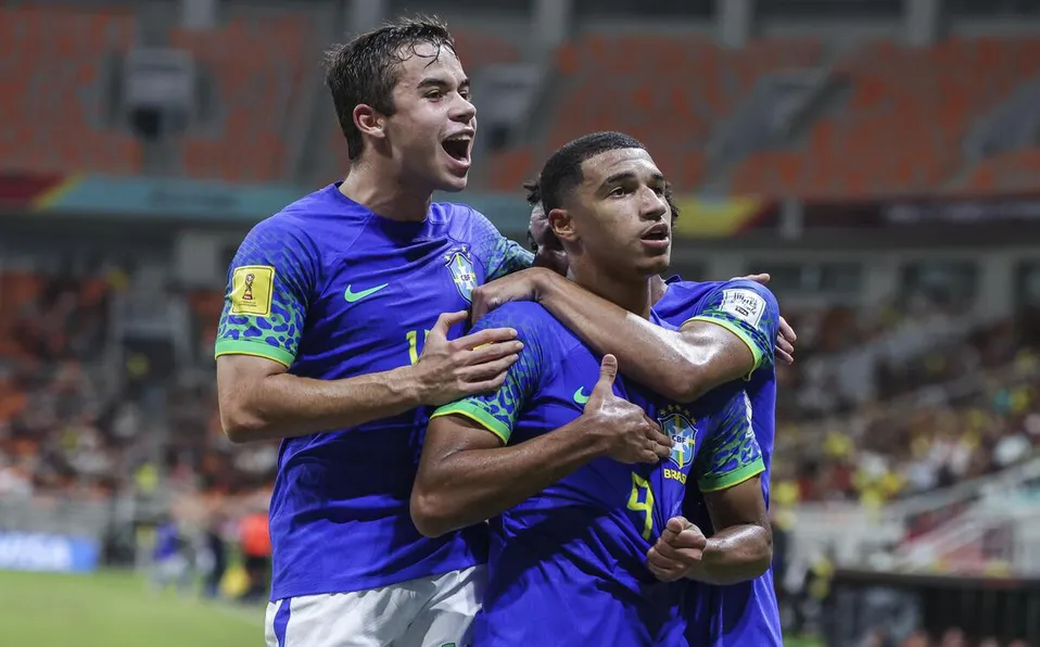 Brasil venció 2-1 a Inglaterra y se clasificó a Octavos del Mundial Sub-17