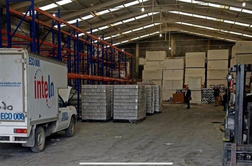Recuperan 60 mil latas de cerveza tras asalto