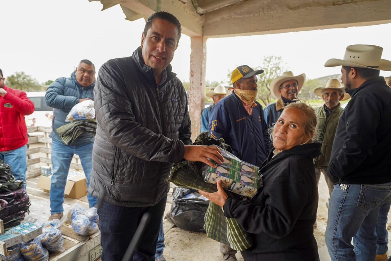 Otorgan pozo de agua en Cosme