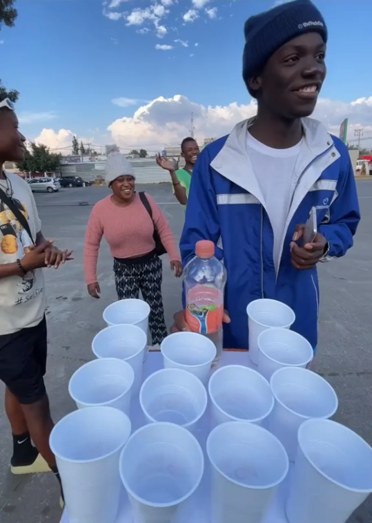 Haitianos demuestran cuánto saben de México en concurso y ganan dinero