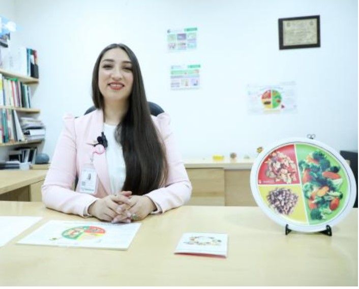 la alimentación de adultos mayores Importante vigilar