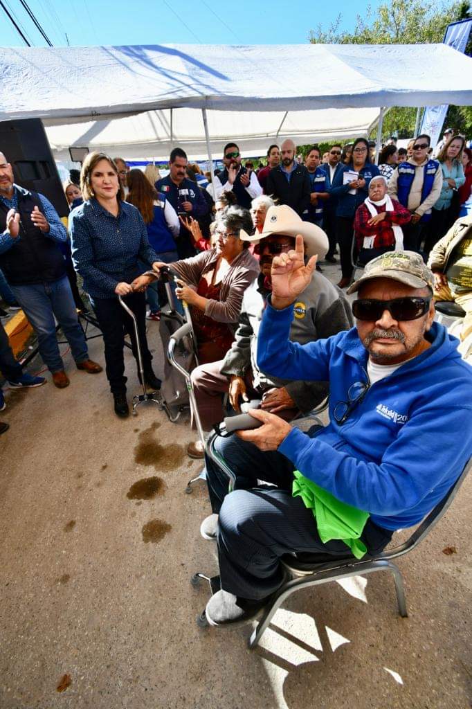 Entrega DIF Monclova alimentos a vulnerables