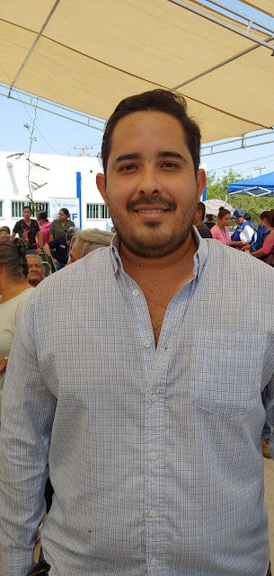 Realizan mantenimiento a luminarias municipales