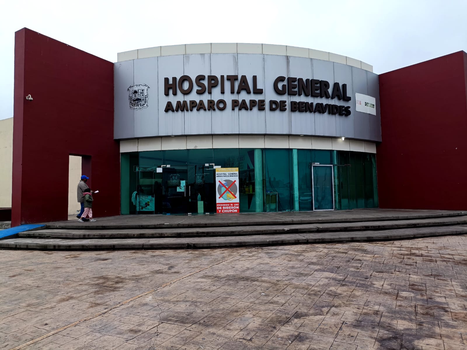 Va al hospital mujer con piernas mutiladas