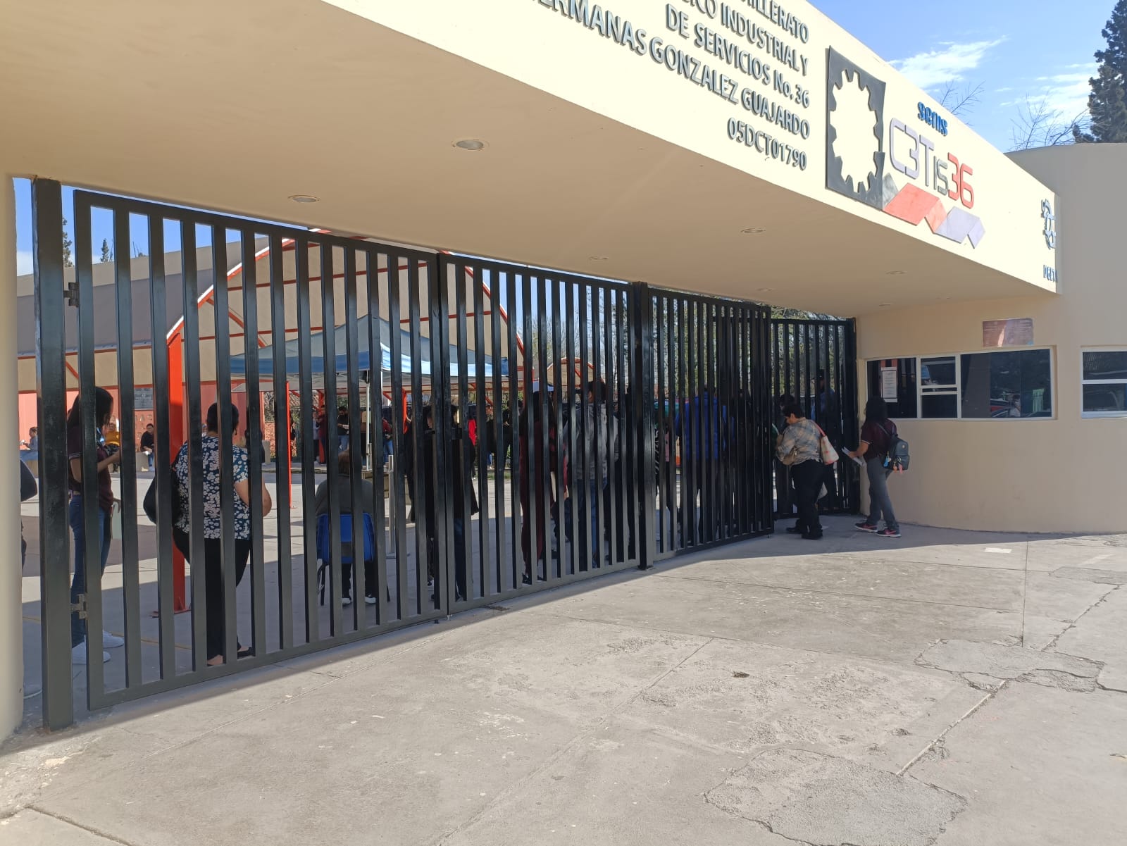Denuncia inseguridad alumno del CBTIS 36  
