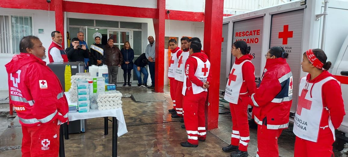 Entregan donativo a Cruz Roja de Parras