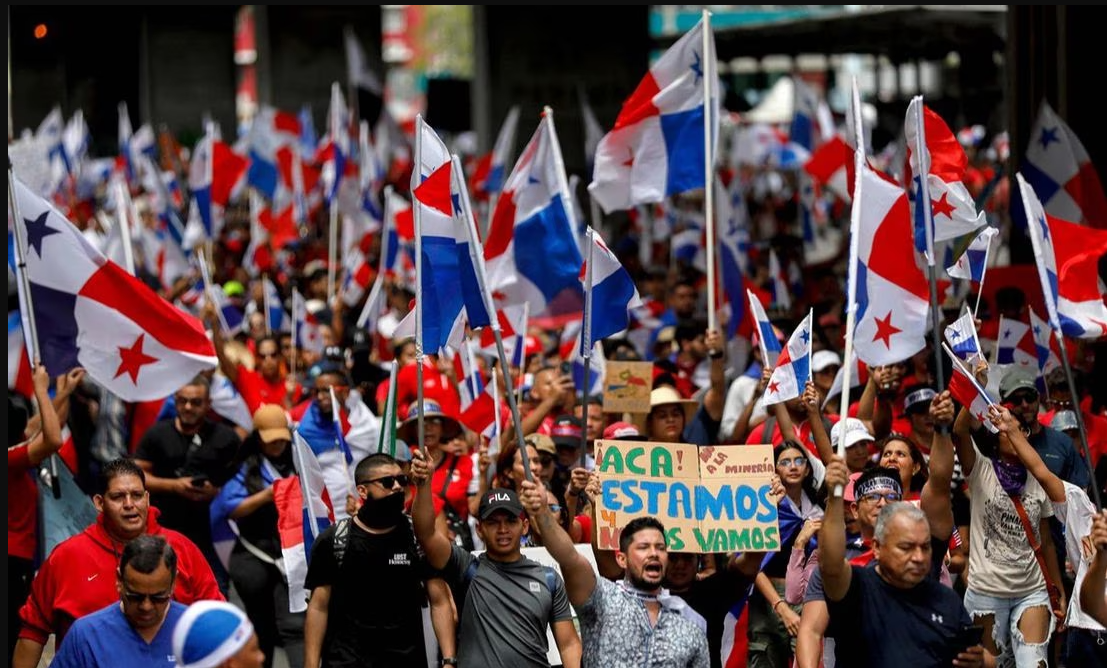 Panamá se hunde en su peor crisis del siglo XX