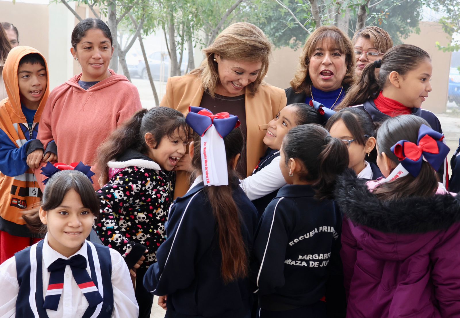 Respalda Diana la educación