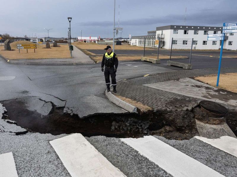 Suman más de 2 mil 500 sismos por temor de erupción volcánica en Islandia
