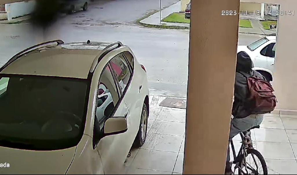 Roban bicicleta de albañil