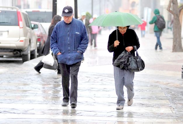 Traerá frente frío 12 lluvias y tolvaneras