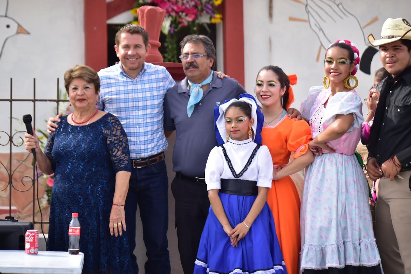Disfruta Santa Gertrudis de gran fiesta patronal