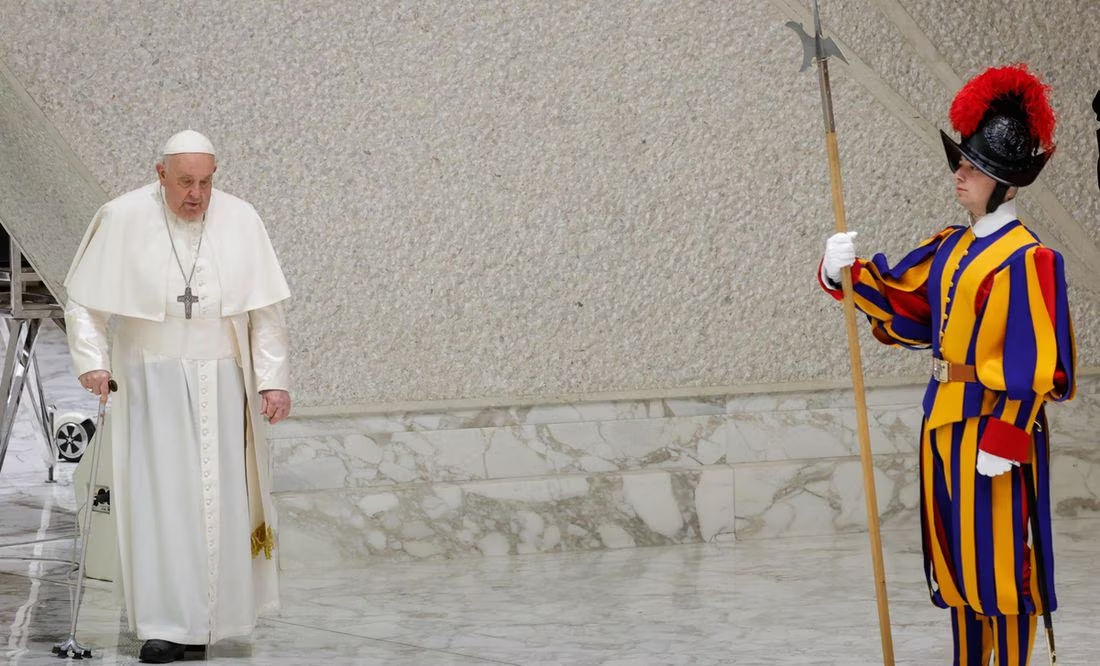 «Estoy vivo»: Papa Francisco tras renunciar a ir a COP28 por una bronquitis aguda
