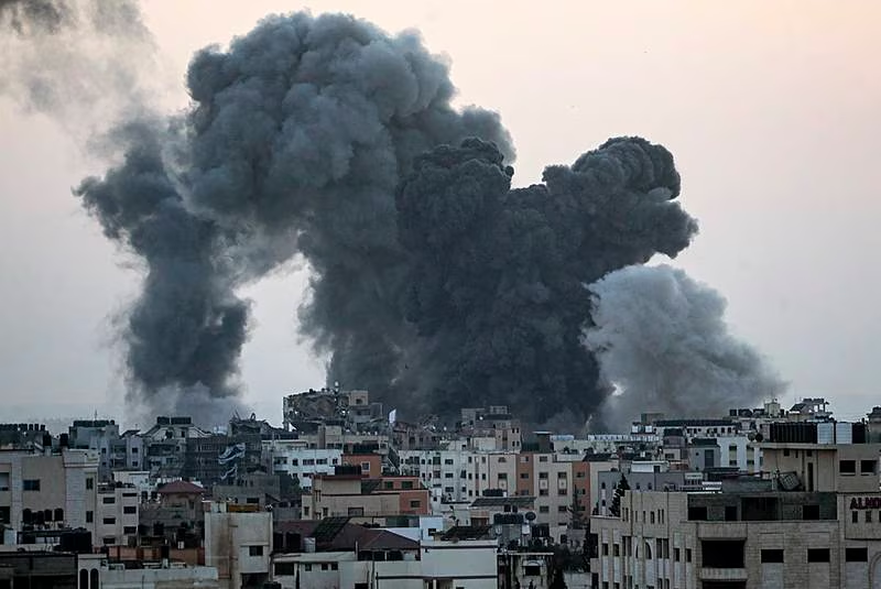 A un mes, guerra Israel-Hamás ha cobrado la vida de 11 mil y ha desplazado a casi 2 millones