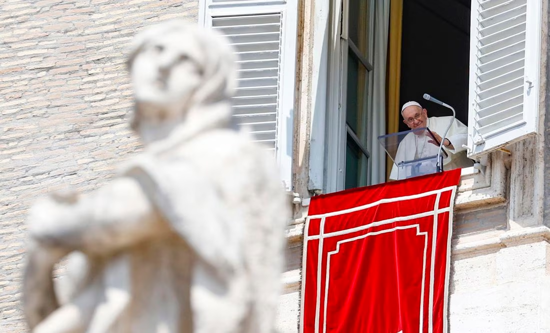 El Vaticano autoriza padrinos de bautismo transexuales, con condiciones