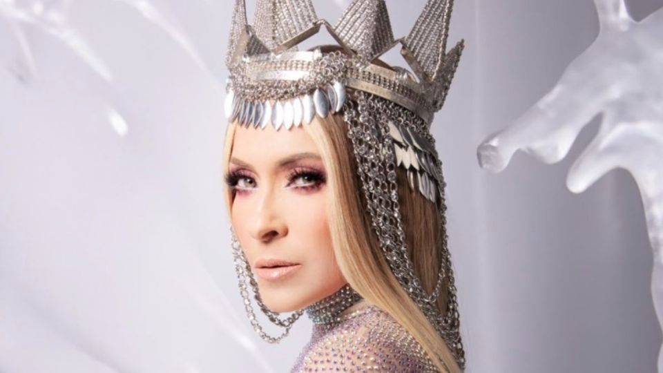 “Está muy arrugadita” experto en belleza, revela que esta famosa cantante se ve muy mal sin maquillaje