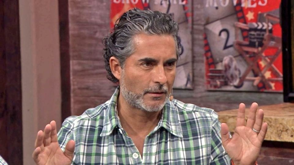 Roban a Raúl «Negro» Araiza, muestran imágenes del momento