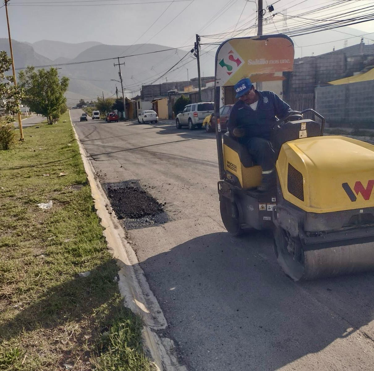 Avanza bacheo en todos los sectores de la ciudad
