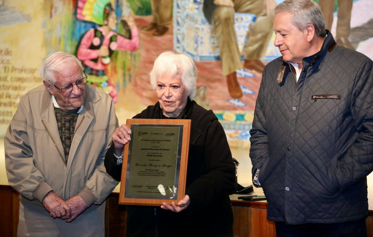 Recibe pintora Mercedes Murguía reconocimiento “Profeta en su Tierra”