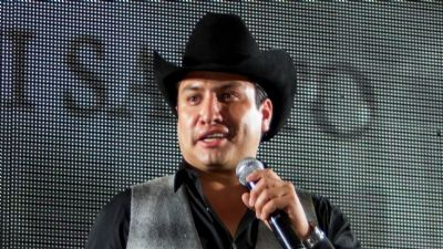 Julión Álvarez acompaña a Claudia Sheinbaum en su gira por San Luis Potosí