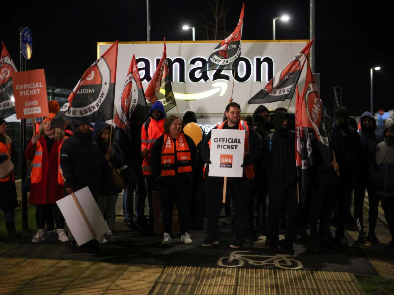 Empleados de Amazon en Alemania y Reino Unido hacen huelga en pleno ‘Black Friday’
