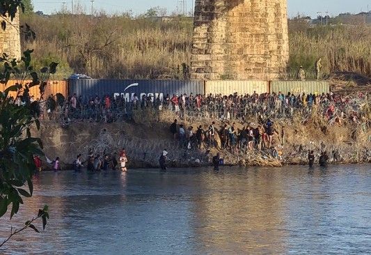Tras llamada con Biden, AMLO anuncia plan para frenar a migrantes en la frontera sur