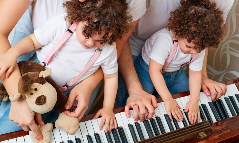 ¿Qué beneficios puede aportar la música a los bebés?