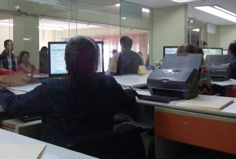 Investigan el robo de placas en Recaudación