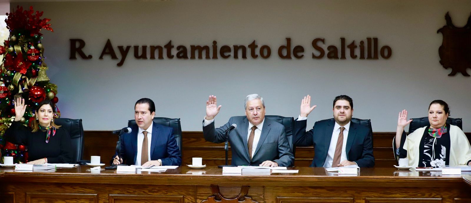 Entrega Chema Fraustro 2do Informe; destaca trabajo unido con Cabildo