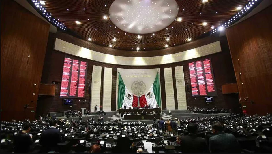 Reforma sobre reducción de jornada laboral se discutirá hasta 2024