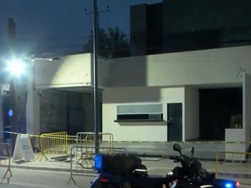 Atacan a balazos dos bares de Nuevo León e intentan incendiarlos