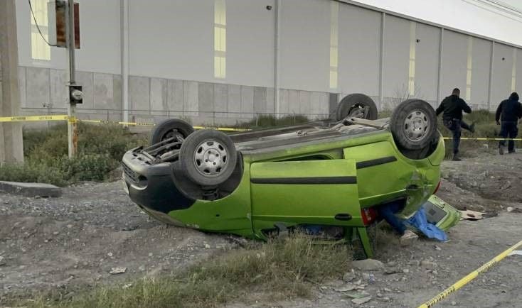 Pierde la vida joven en trágica volcadura
