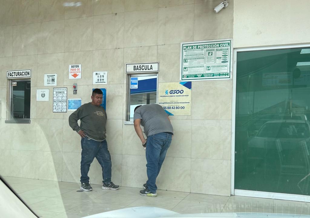Complica gasolinera emisión de facturas