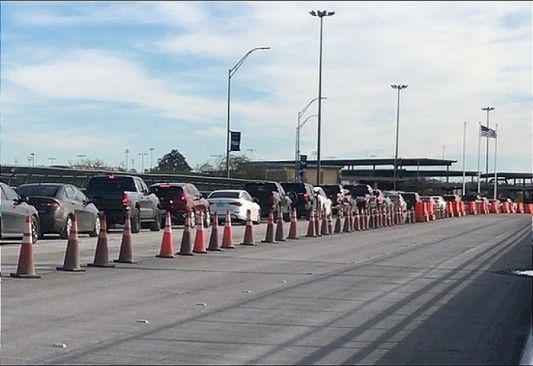 Sorprende infartoa norteamericano en puente de PNSorprende infarto