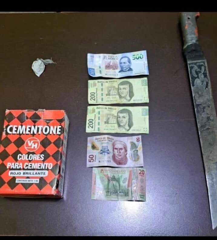 Detienen policías a ladrón de mueblería