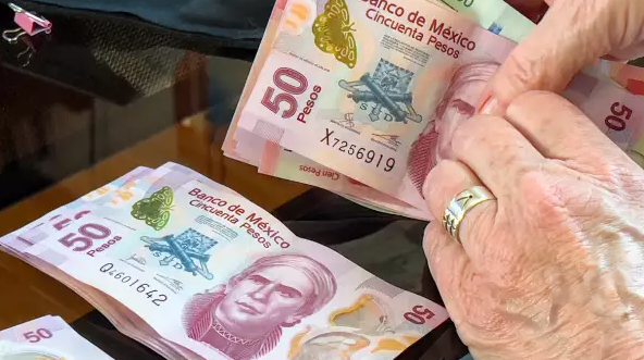Pensión IMSS: Jubilados recibirán AUMENTO en el pago de ENERO de 2024