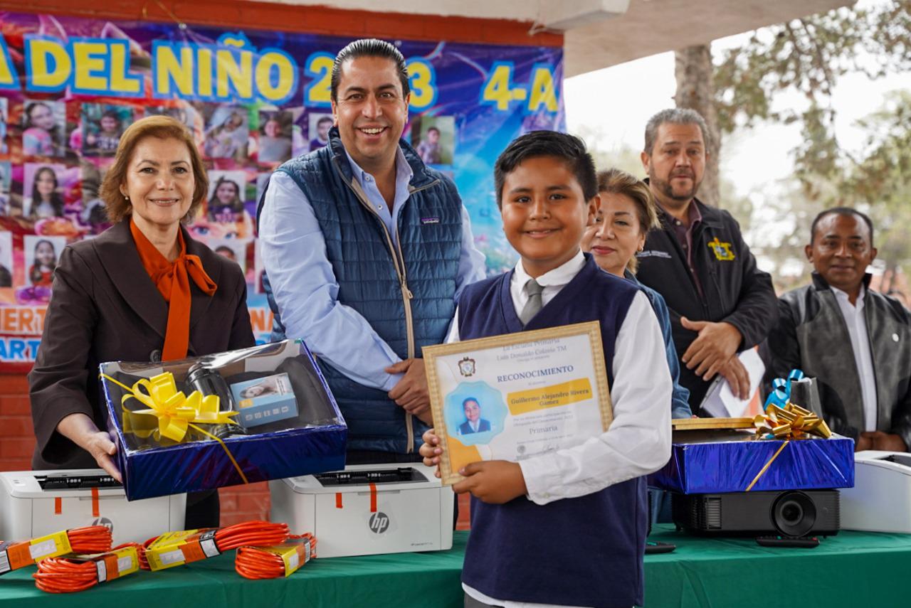 Apoya Chema a más de 10 mil estudiantes