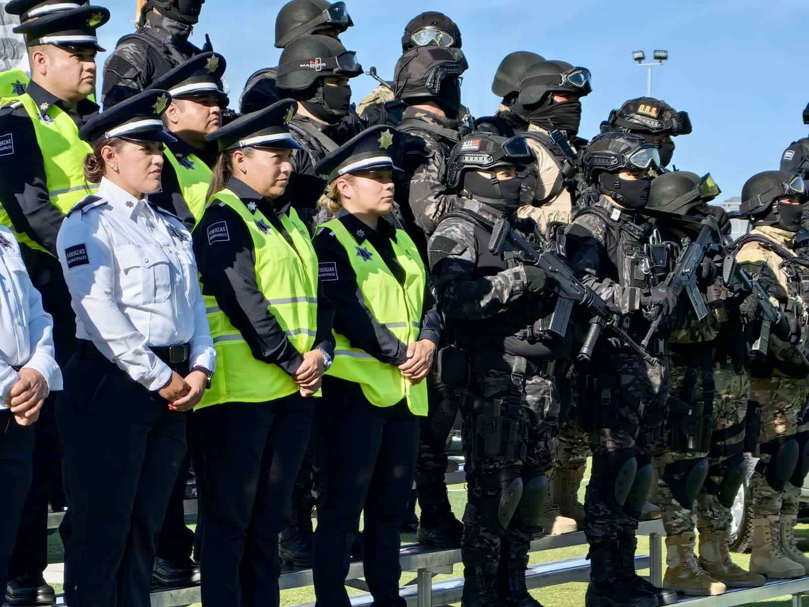 Convocan a policías a galardón al mérito