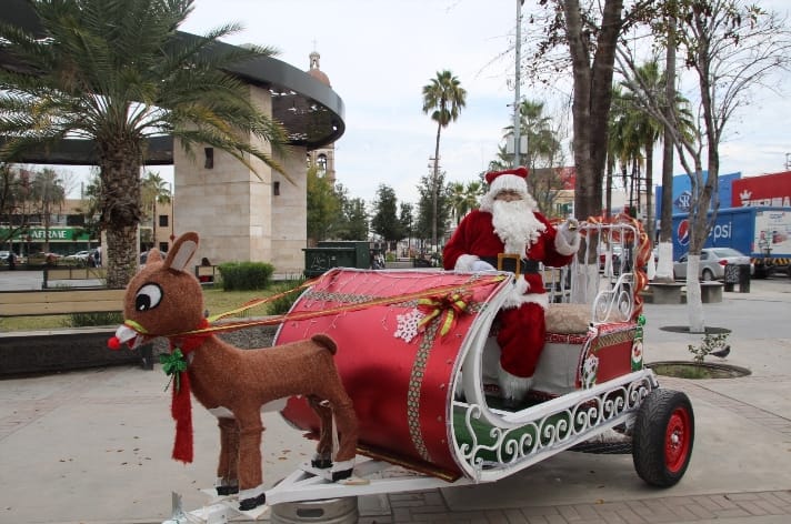 Aterriza en su trineo Santa en Monclova