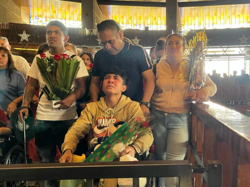 Joven quemado en Texcoco deja hospital y va a la Basílica; primeras declaraciones